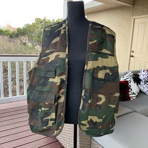 Northwest Territory Camouflage‎ Hunting Vest